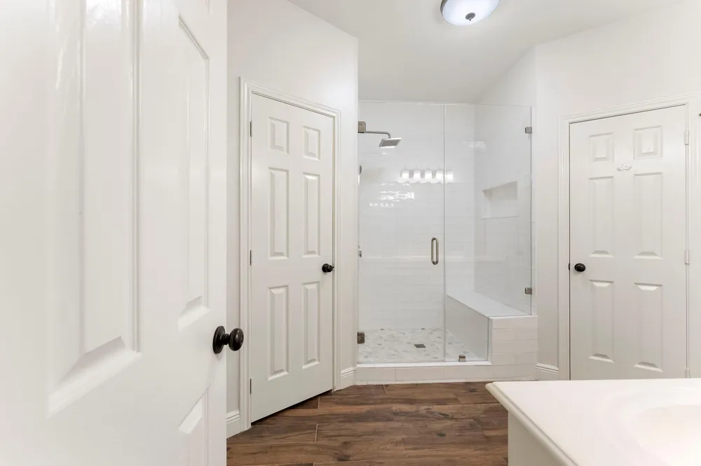 618 W Rollingwood Street Pinehurst, TX 77362