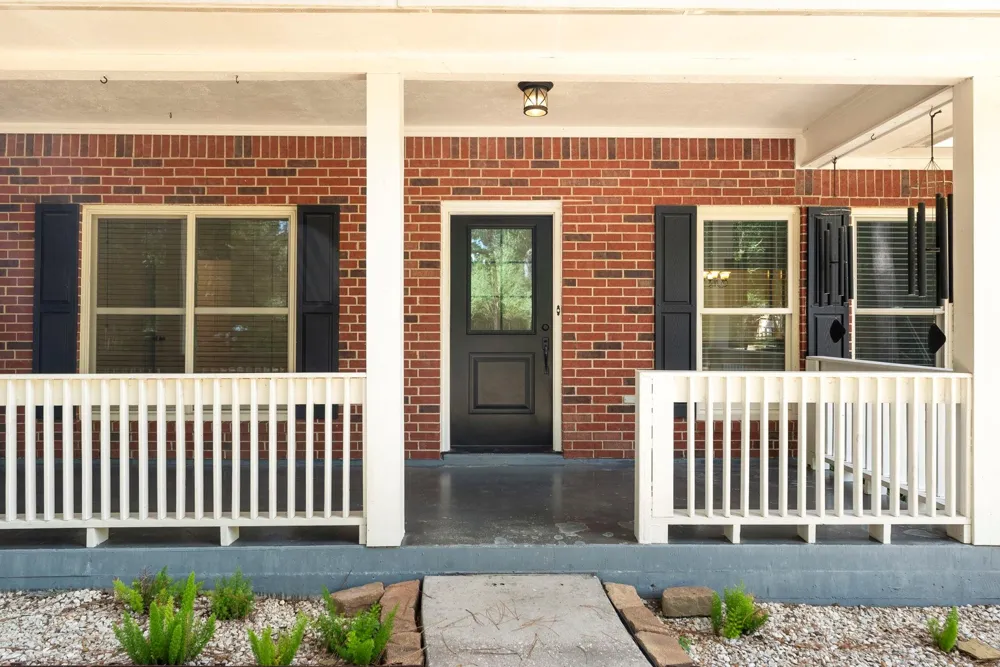 618 W Rollingwood Street Pinehurst, TX 77362