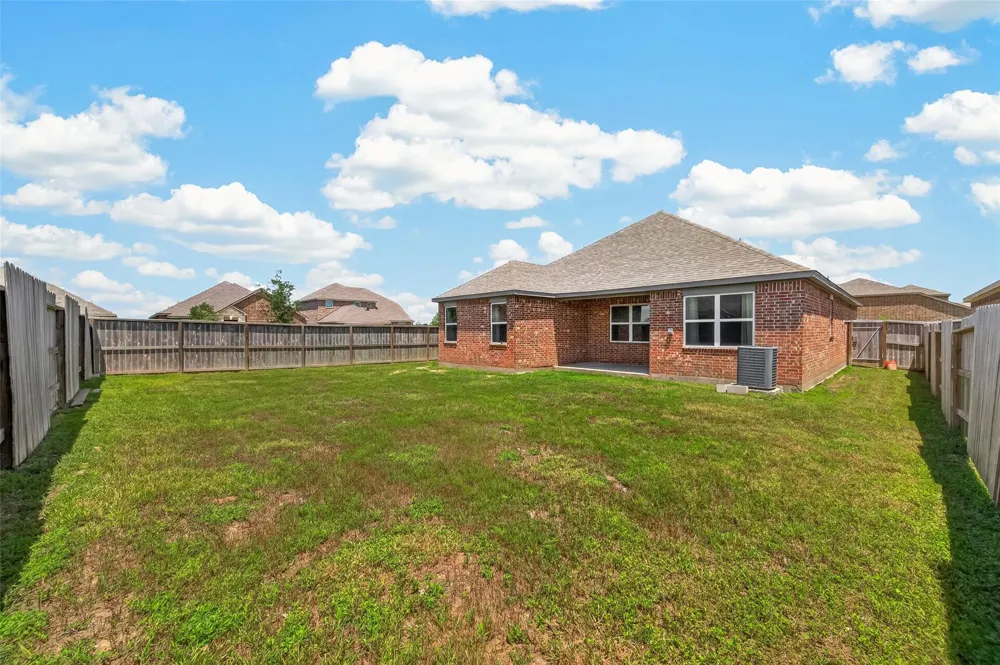 3205 Foresail Lane Santa Fe, TX 77510