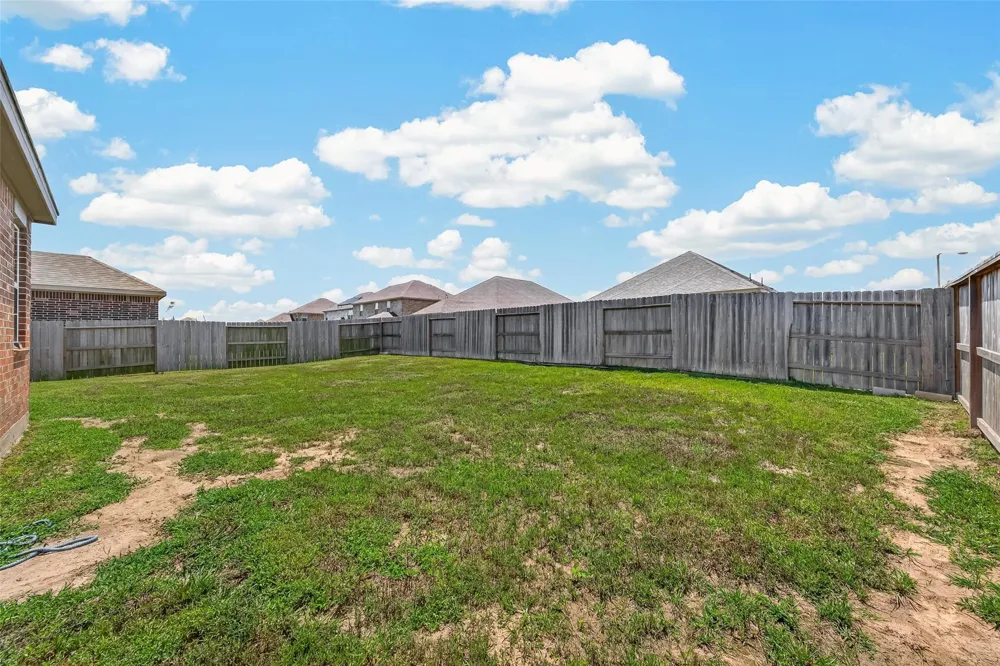 3205 Foresail Lane Santa Fe, TX 77510