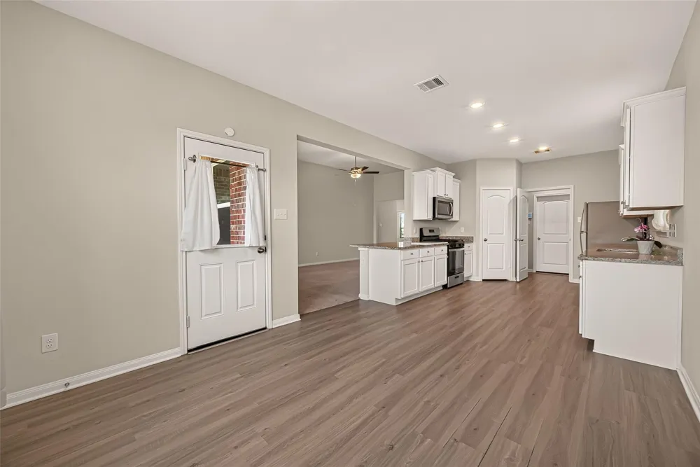 3205 Foresail Lane Santa Fe, TX 77510