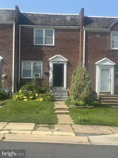 1626 E LATIMER PLACE