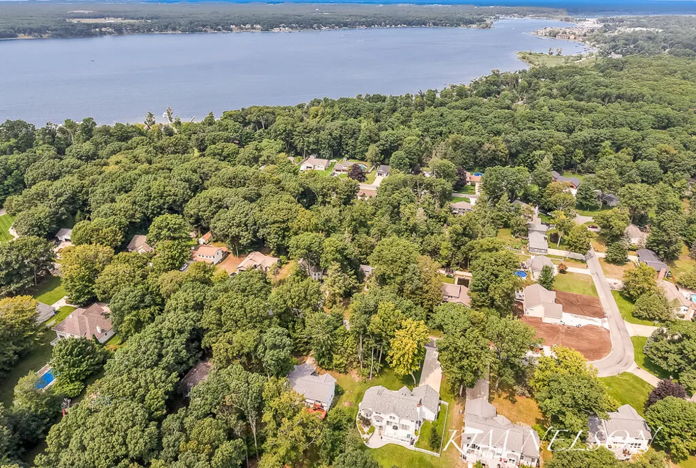 4677 Doug Drive Whitehall, MI 49461