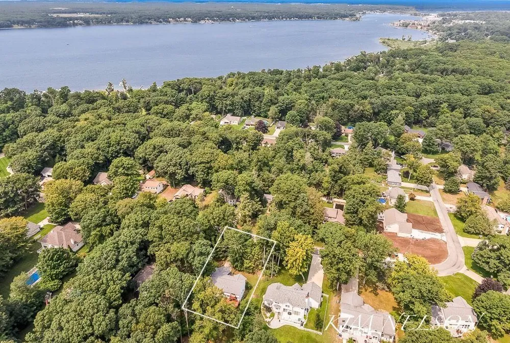 4677 Doug Drive Whitehall, MI 49461
