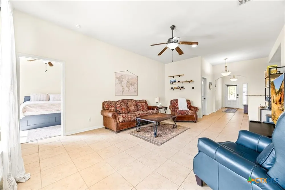 330 Callalily New Braunfels, TX 78132