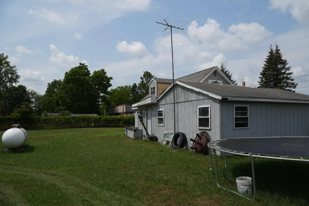 5644 102nd Avenue Grand Junction, MI 49056