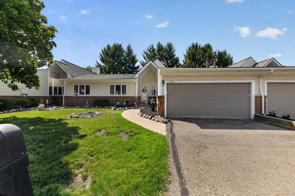 35075 Hillside Drive Farmington Hills City, MI 48335