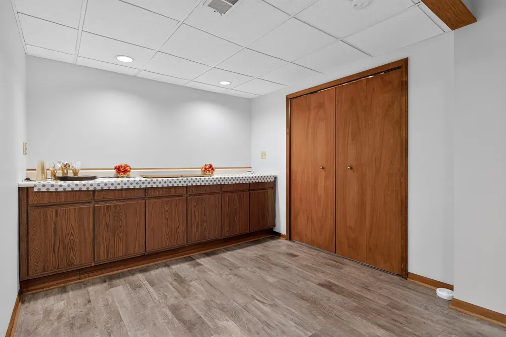 35075 Hillside Drive Farmington Hills City, MI 48335