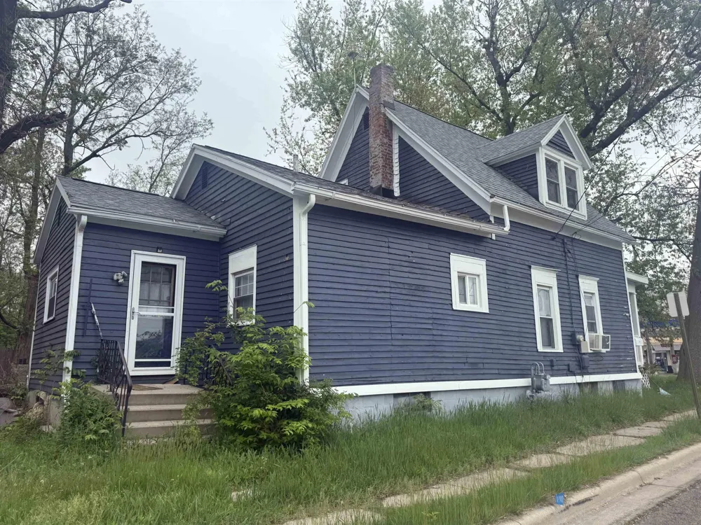 598 S Main Street Adrian City, MI 49221