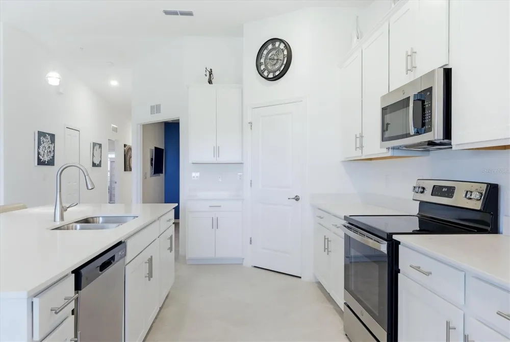 12580 GALAPAGOS COURT ##204 Venice, FL 34293