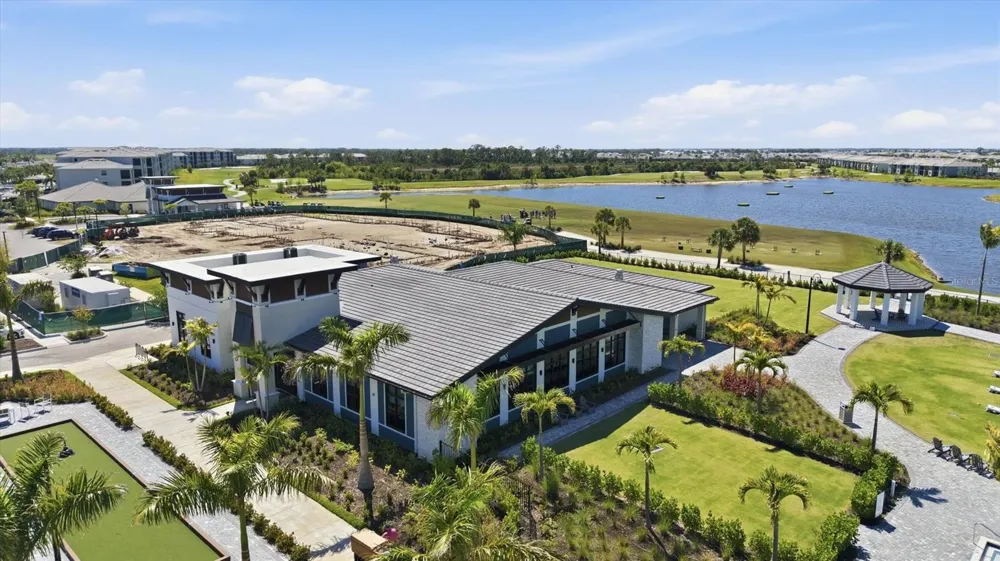 12580 GALAPAGOS COURT ##204 Venice, FL 34293
