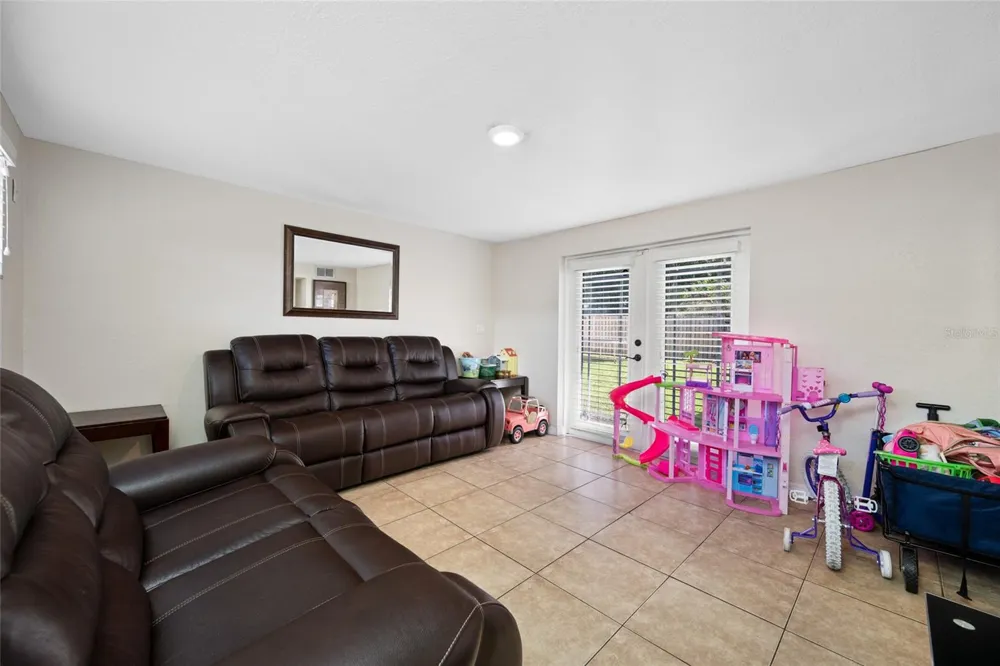 6410 WALTON WAY Tampa, FL 33610