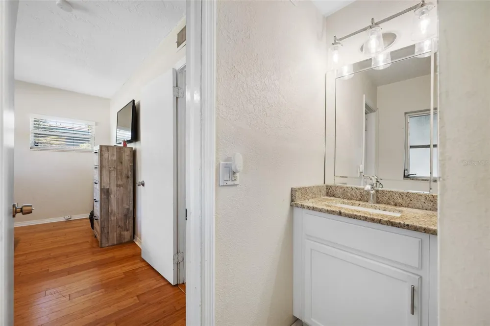 6410 WALTON WAY Tampa, FL 33610