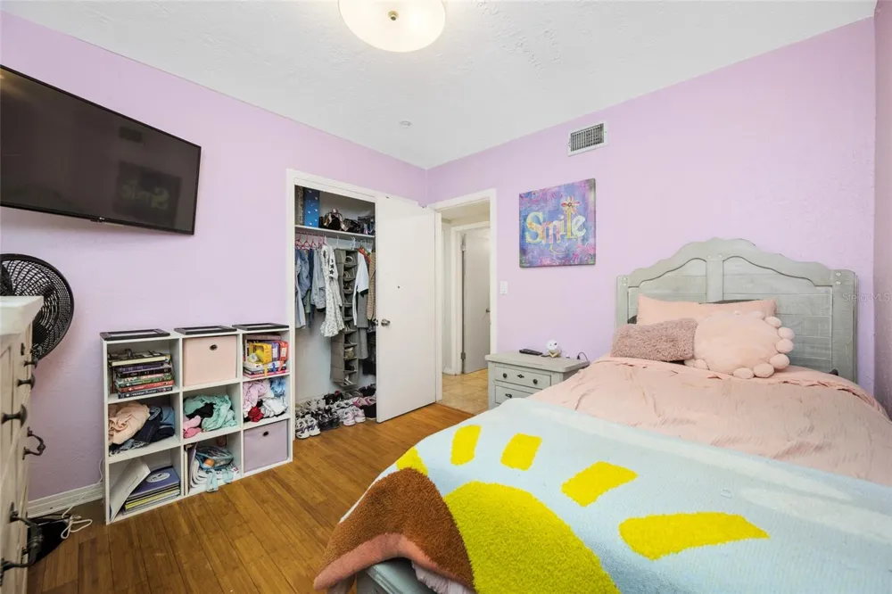 6410 WALTON WAY Tampa, FL 33610