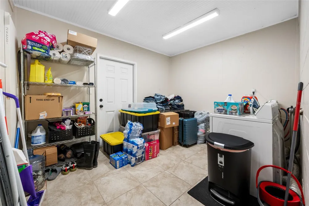 6410 WALTON WAY Tampa, FL 33610