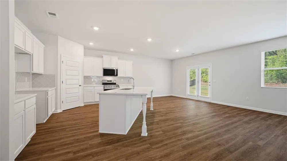 300 Defilippe Drive Statham, GA 30666