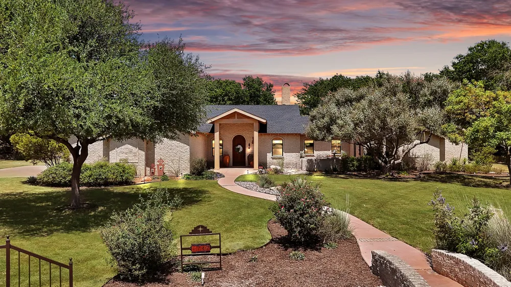 6747 Oak Hill Lane Celina, TX 75009