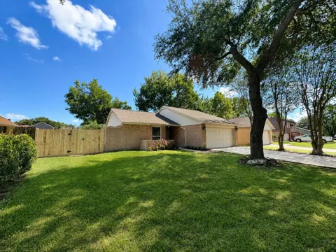 2703 Northern Drive