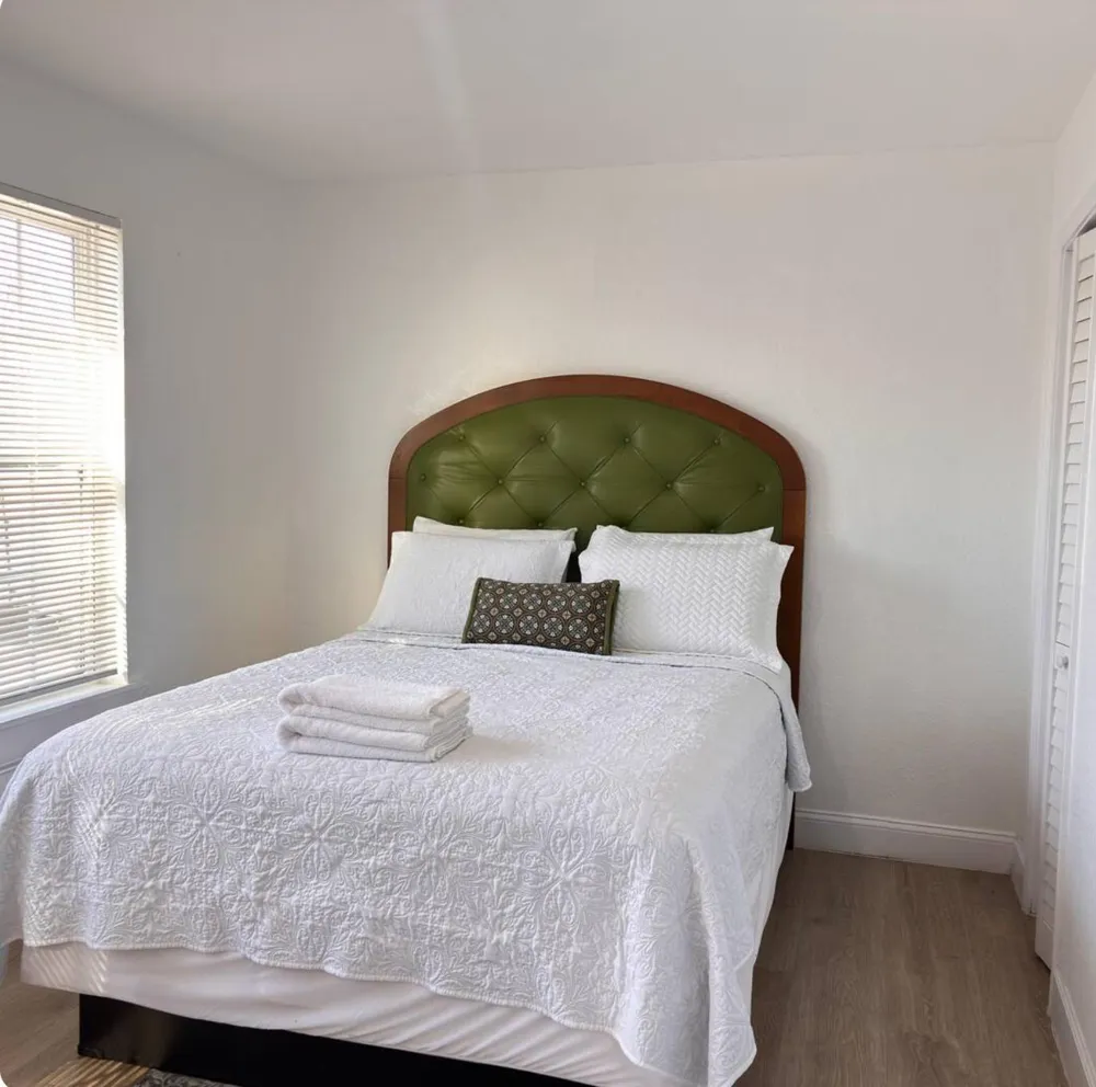 6835 Avenue Q Houston, TX 77011