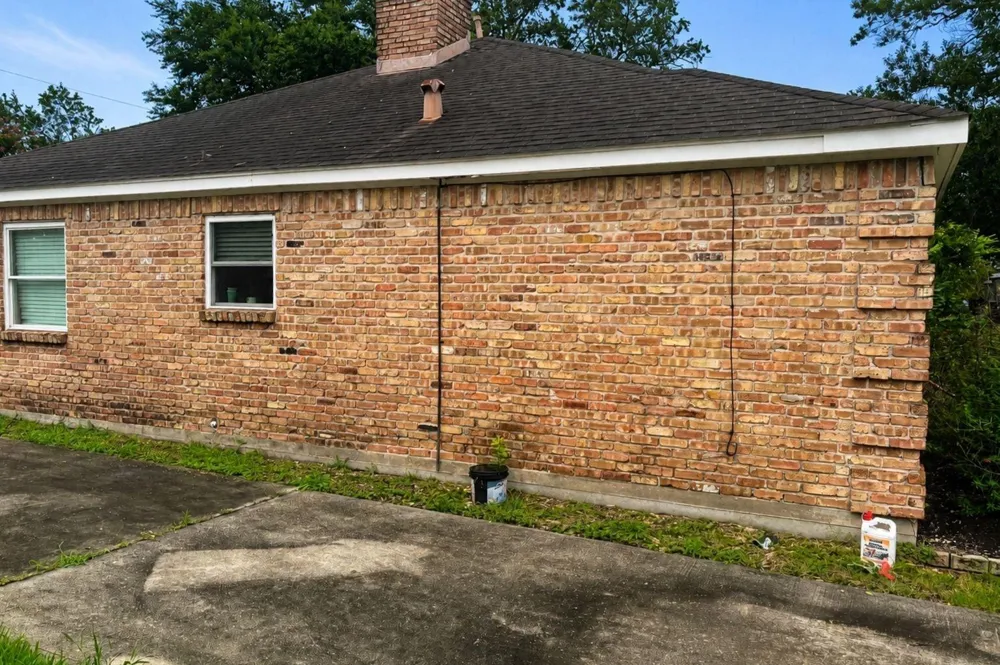 423 Woodvine Drive El Lago, TX 77586