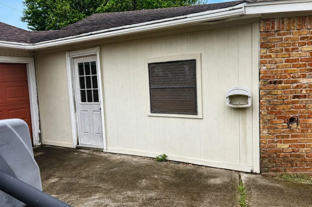 423 Woodvine Drive El Lago, TX 77586