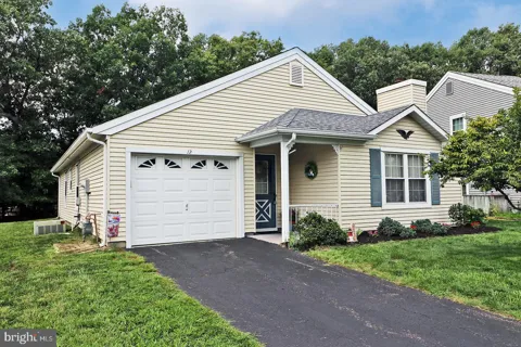 12 COTTONWOOD DRIVE