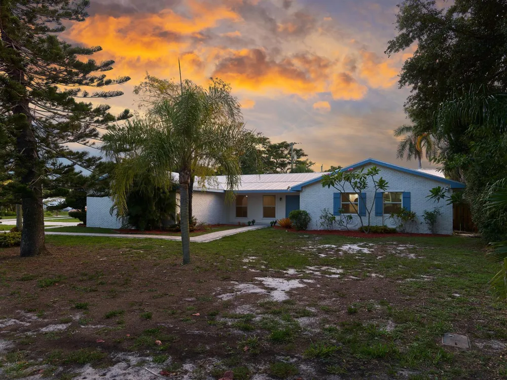296 SE Wentworth Drive Stuart, FL 34996
