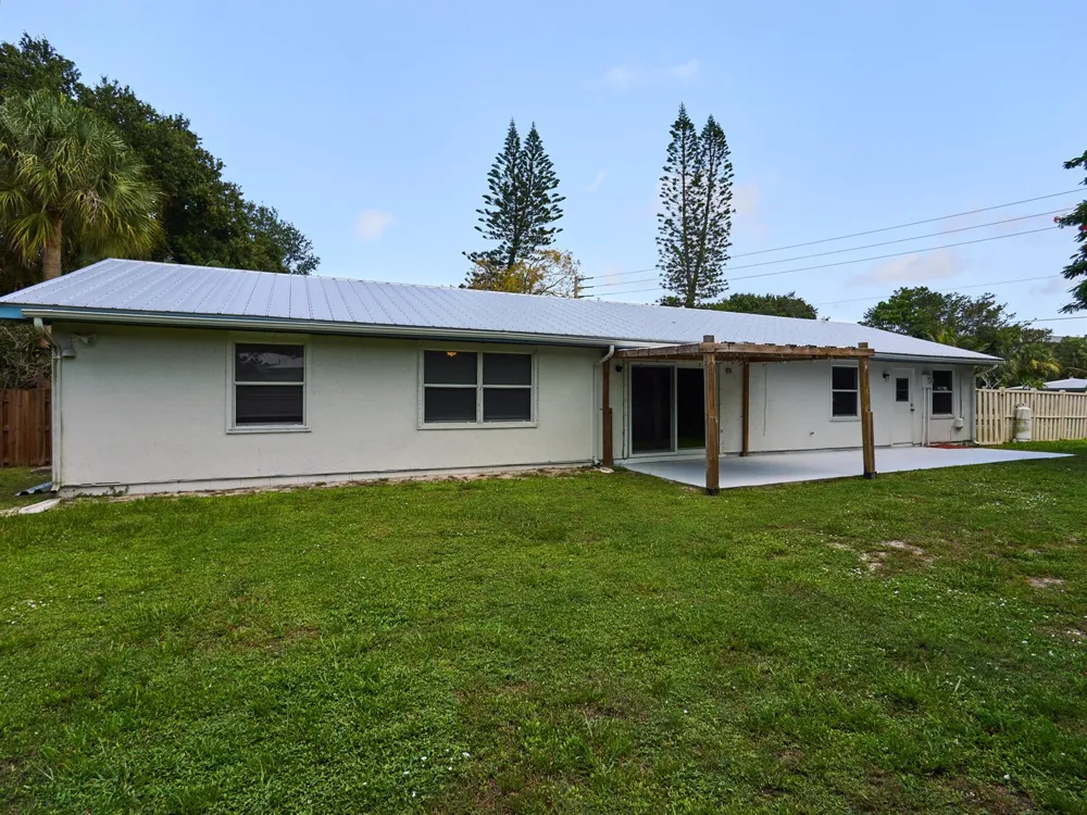 296 SE Wentworth Drive Stuart, FL 34996