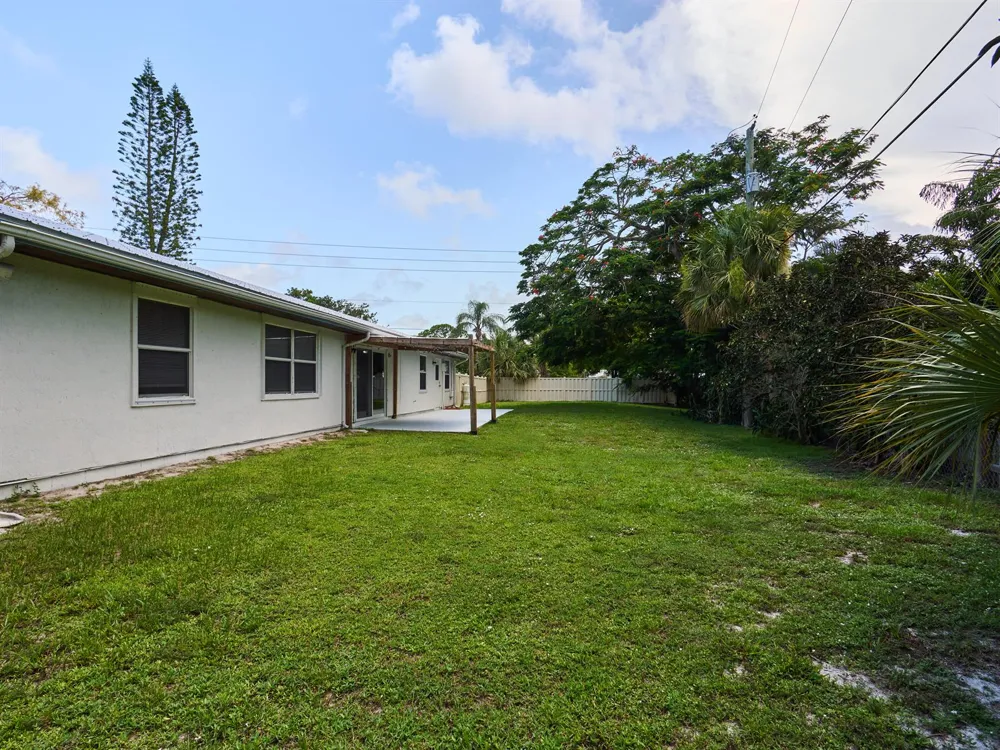 296 SE Wentworth Drive Stuart, FL 34996