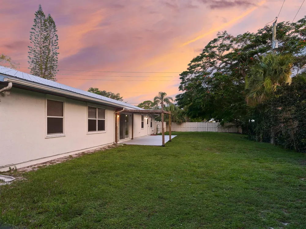 296 SE Wentworth Drive Stuart, FL 34996
