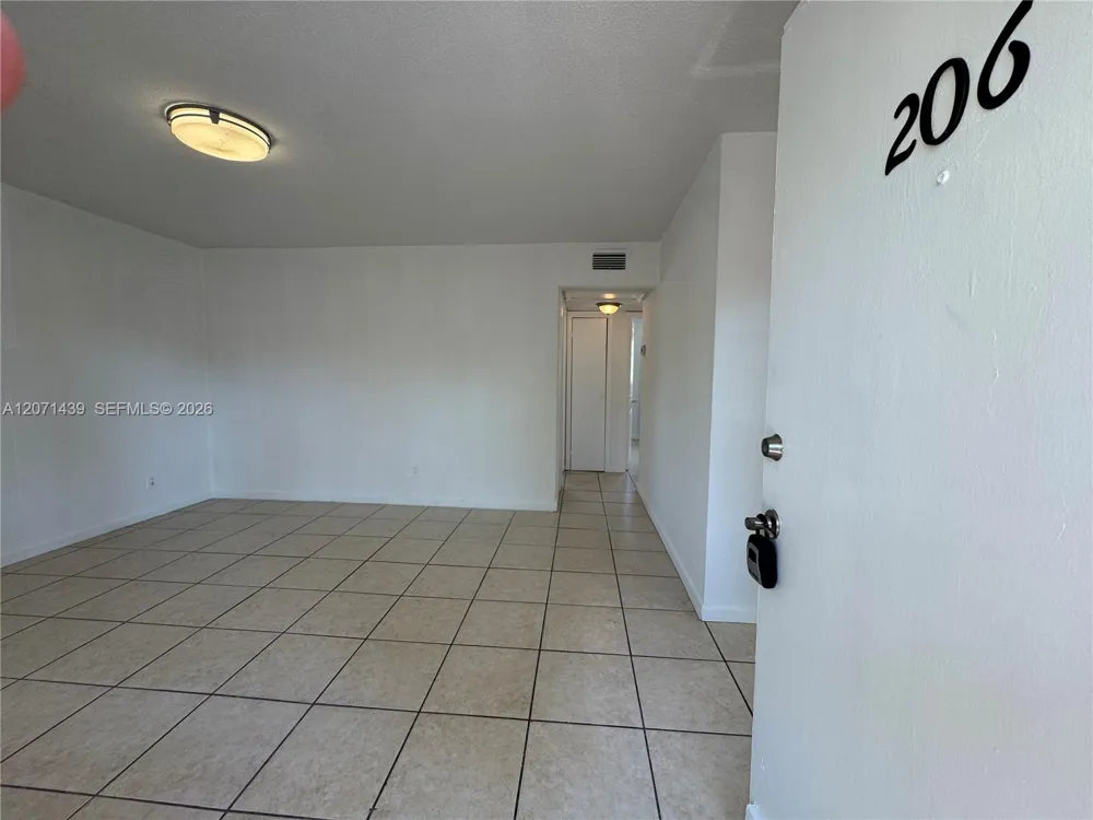 4732 SW 33rd Ave #206 Dania Beach, FL 33312