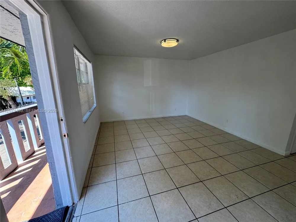 4732 SW 33rd Ave #206 Dania Beach, FL 33312