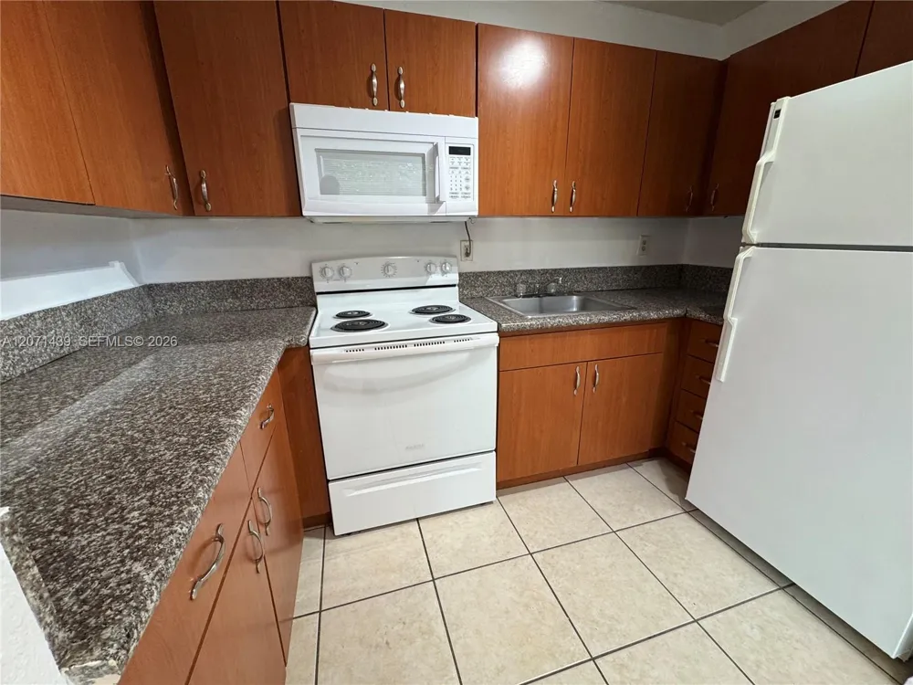 4732 SW 33rd Ave #206 Dania Beach, FL 33312