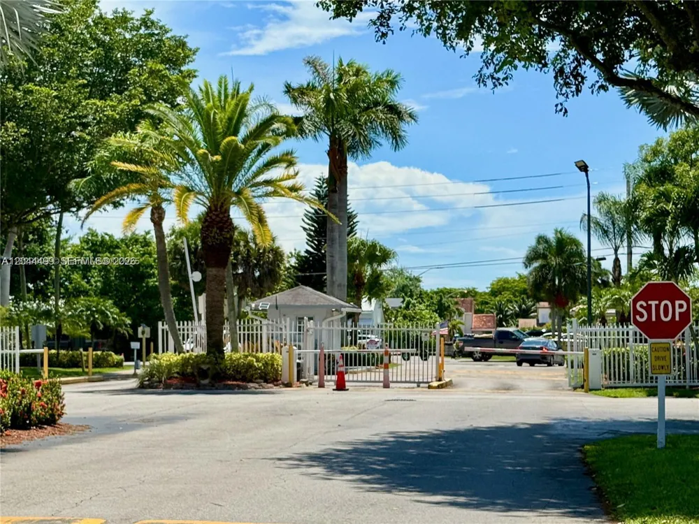1044 S Independence Dr #1044I Homestead, FL 33034