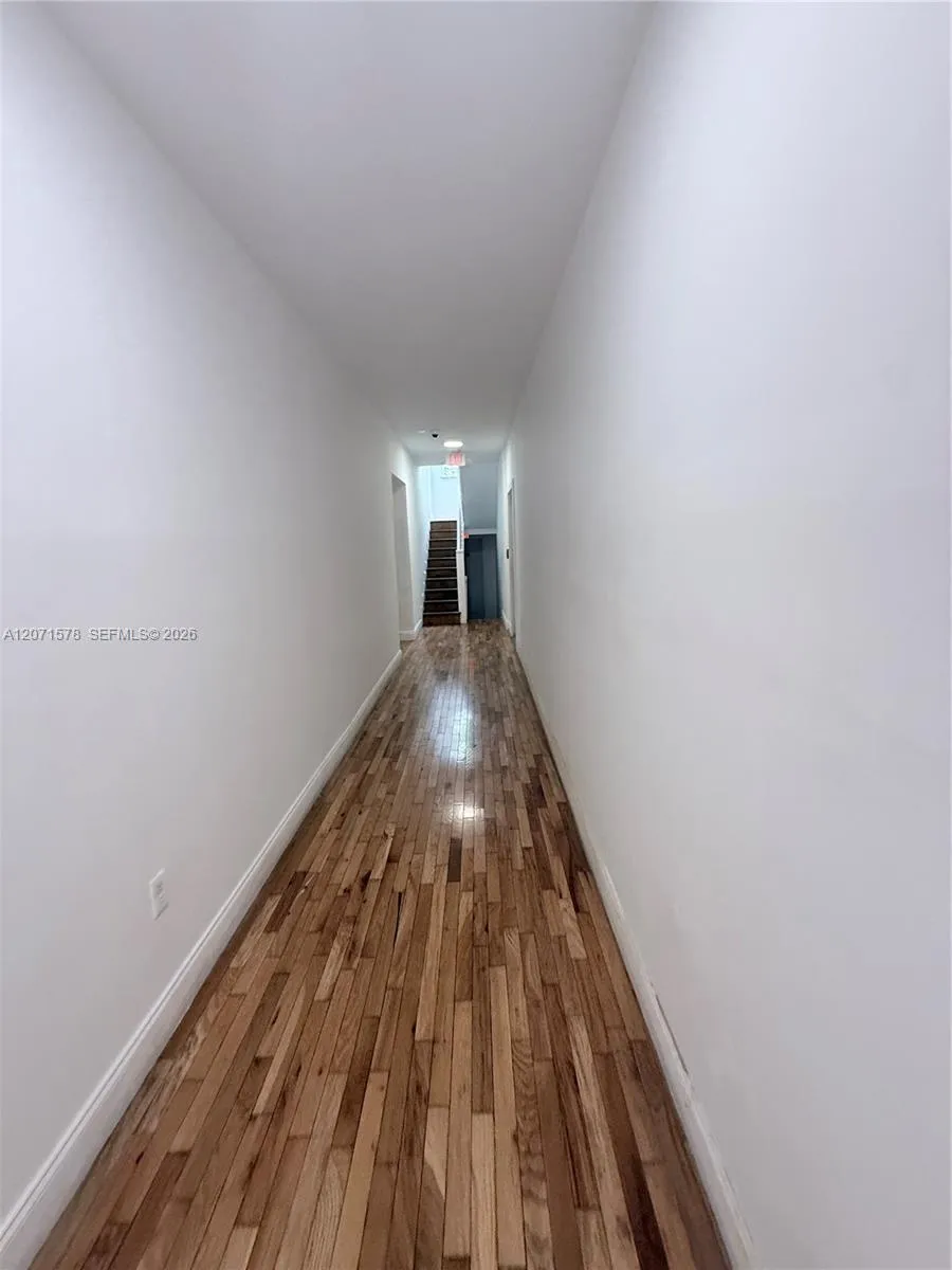 402 NW 12th Ave #213 Miami, FL 33128