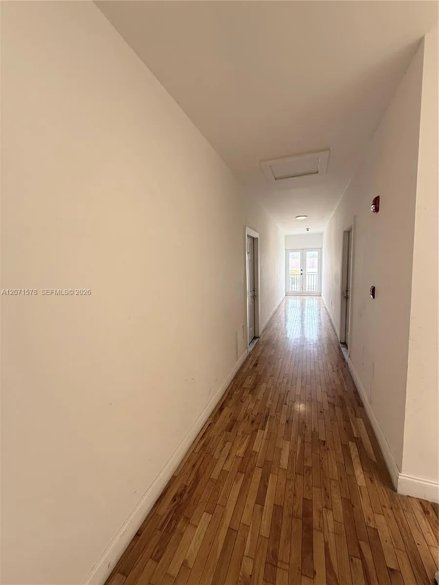 402 NW 12th Ave #213 Miami, FL 33128