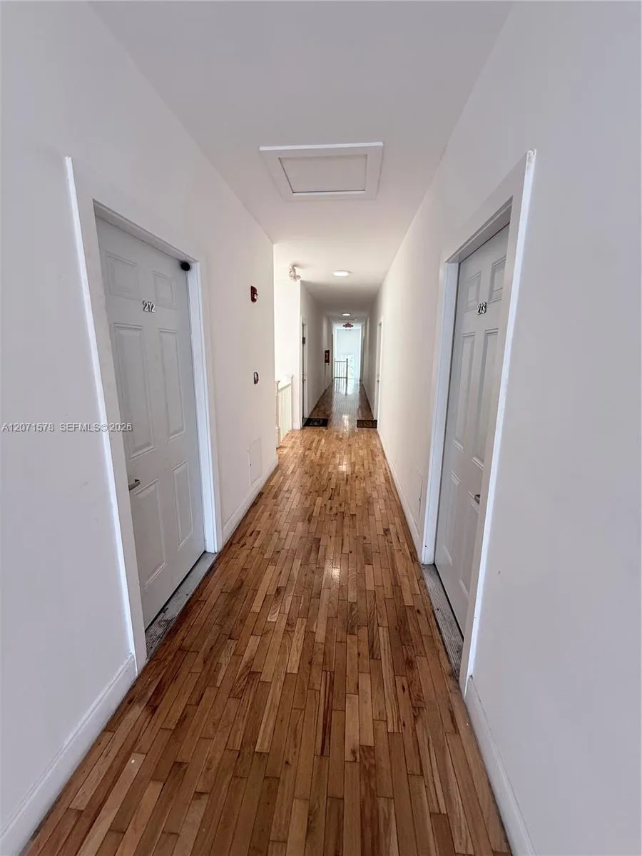 402 NW 12th Ave #213 Miami, FL 33128