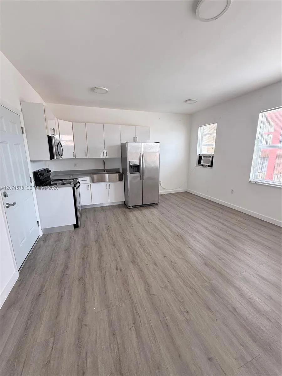 402 NW 12th Ave #213 Miami, FL 33128