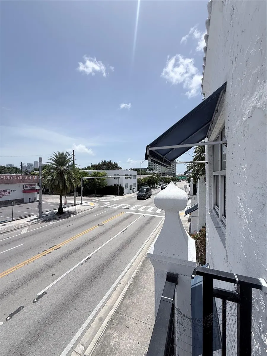 402 NW 12th Ave #213 Miami, FL 33128
