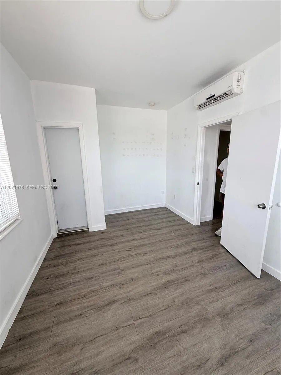 402 NW 12th Ave #213 Miami, FL 33128