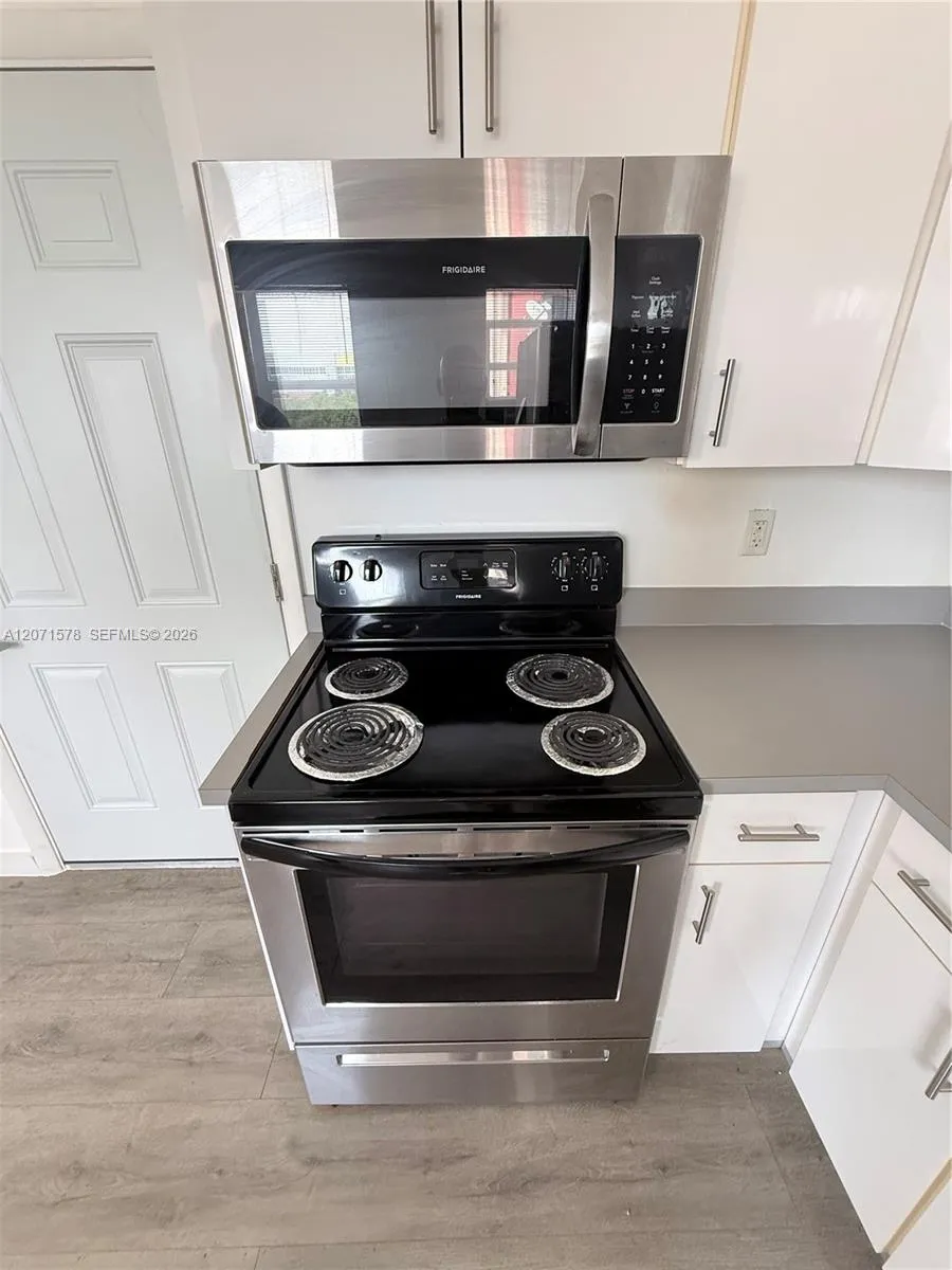402 NW 12th Ave #213 Miami, FL 33128