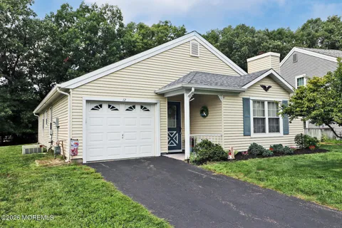 12 Cottonwood Drive
