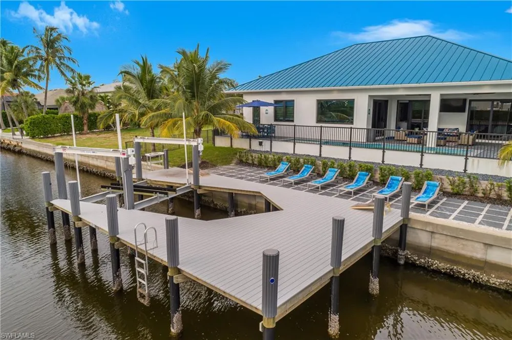 848 Rose Court Marco Island, FL 34145