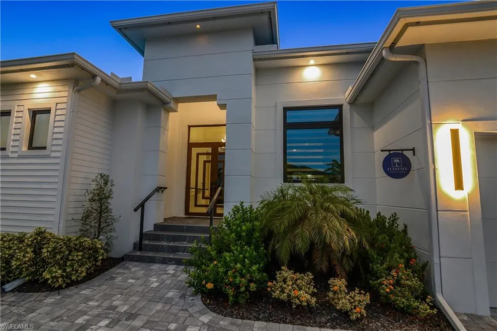 848 Rose Court Marco Island, FL 34145