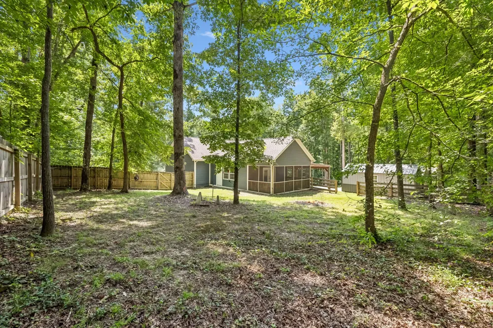 1004 Johnston Dr White Bluff, TN 37187