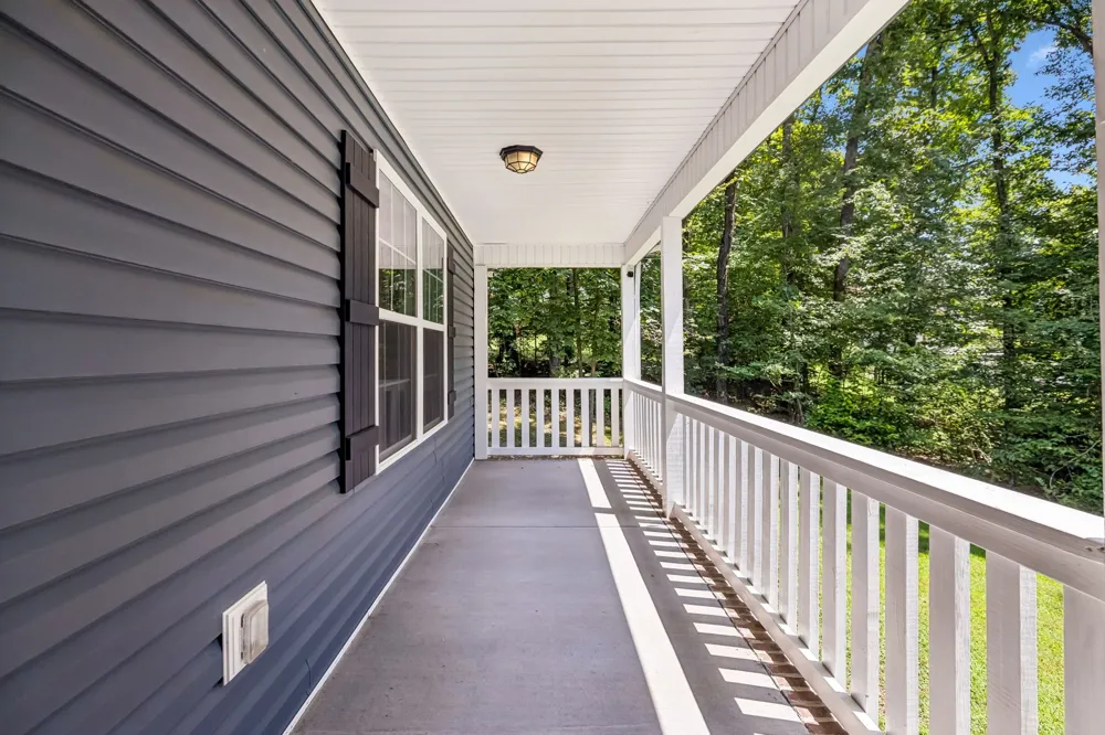1004 Johnston Dr White Bluff, TN 37187