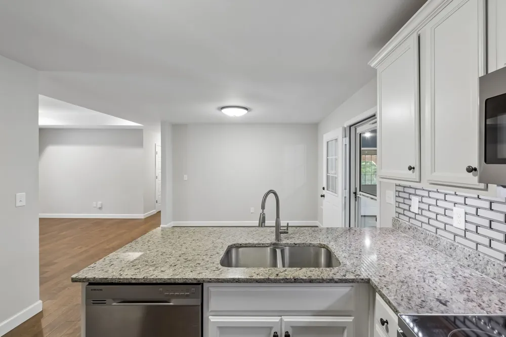 1004 Johnston Dr White Bluff, TN 37187
