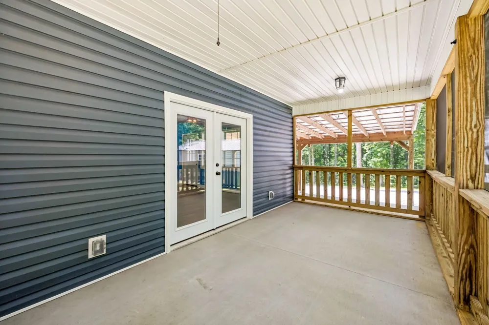 1004 Johnston Dr White Bluff, TN 37187