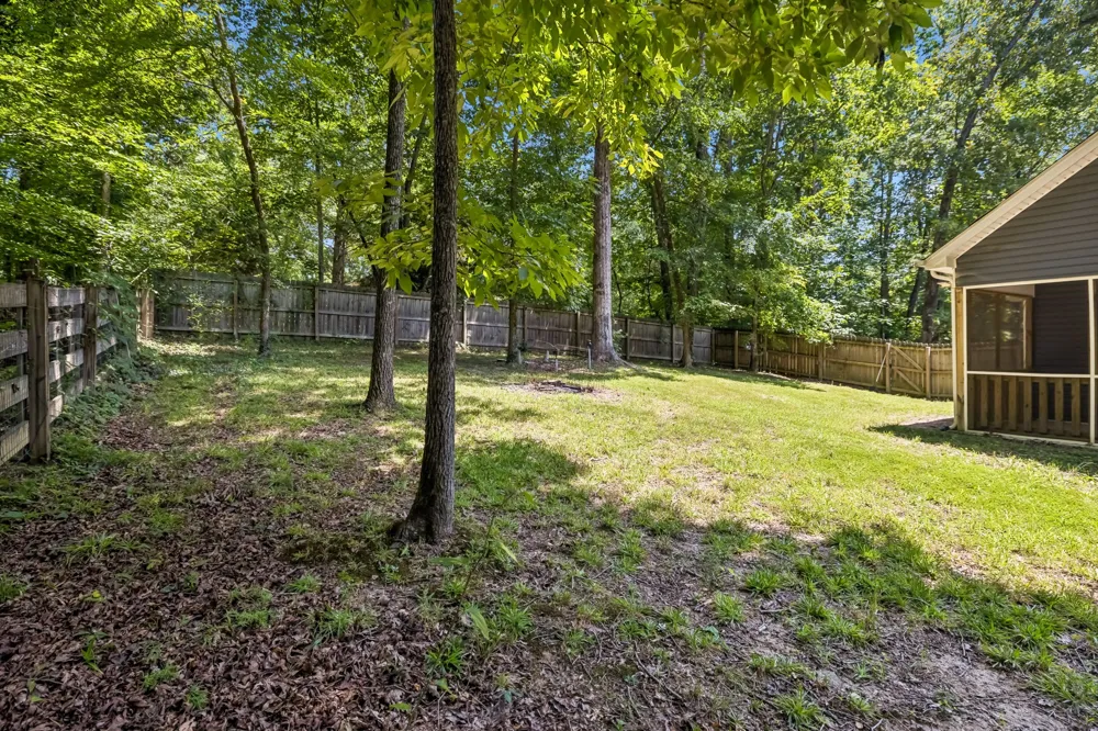 1004 Johnston Dr White Bluff, TN 37187
