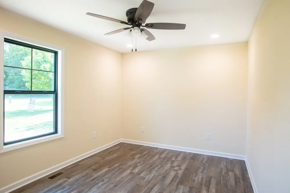 400 Holly Grove Rd Lewisburg, TN 37091